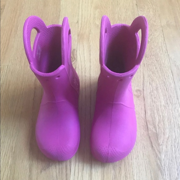 Crocs rain boots size 11 for little girls - Picture 3 of 6